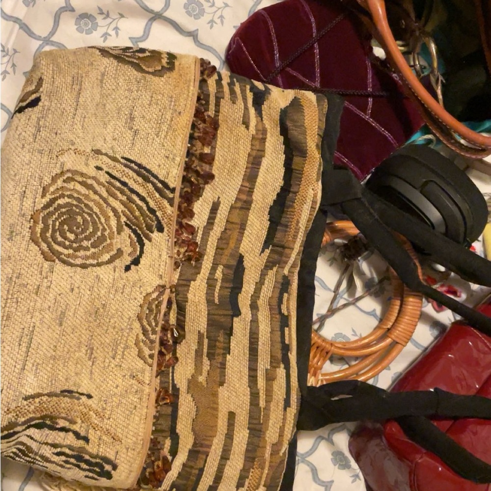 Elegant Beige and Black Women's Bag